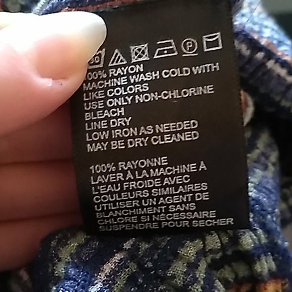 Like new  Urban Outfitters Jumpsuit - Picture 7 of 7